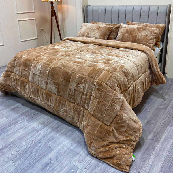  طقم لحاف فرو اسباني شطرنج كافيه موديل 2410 | فاميلي بد 